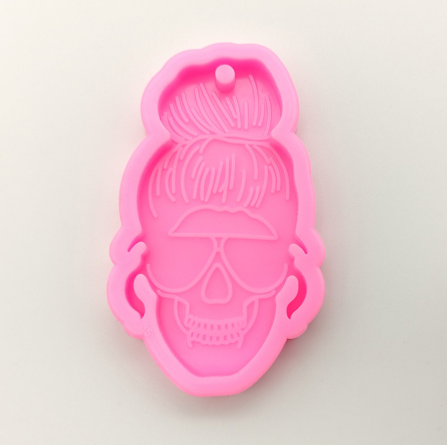 Skull Keychain Silicone Mould, Girl Skull Epoxy Resin Pendant Mold, Skull Mould, Girl Skull Jewellery Mold, Halloween, Resin Supplies